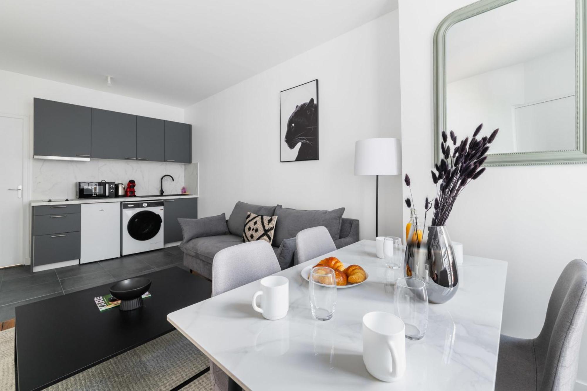 2 Pieces Refait Neuf Metro Jaures - Paris 19 - 4P - Flat-Guest Apartment ภายนอก รูปภาพ